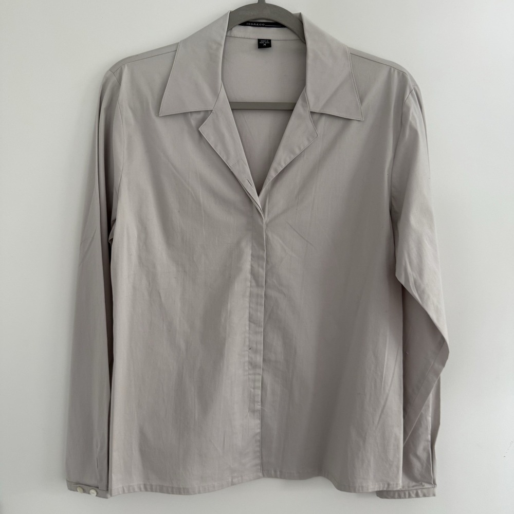 Vintage ISDA & CO Stretch Cotton Blouse Shirt Women's Size Med Minimalist Taupe